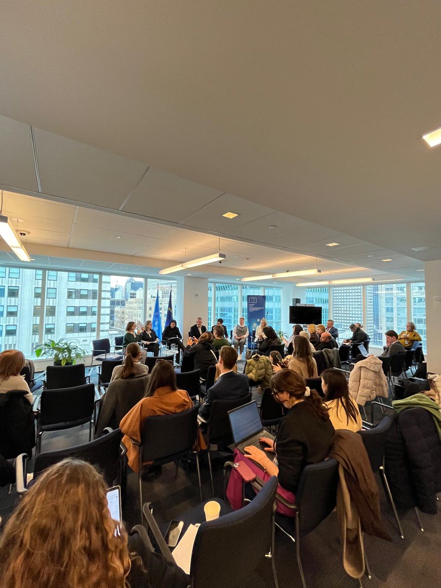CPJ_Eurasia's tweet photo. Today, @pressfreedom, in partnership with @nsju_org, @PENamerica and @EUatUN, organized a #CSW70 side event on detentions and enforced disappearances of #Ukrainian women journalists by #Russia. 

The event was moderated by CPJ's @GypsyStrategy https://t.co/e4P1AYTJ3f