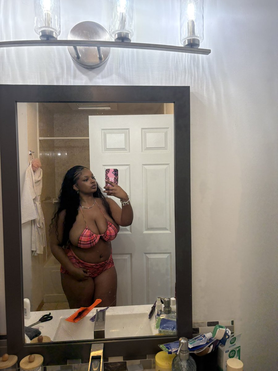 ꪑꪗꪖ ౨ৎ tweet media