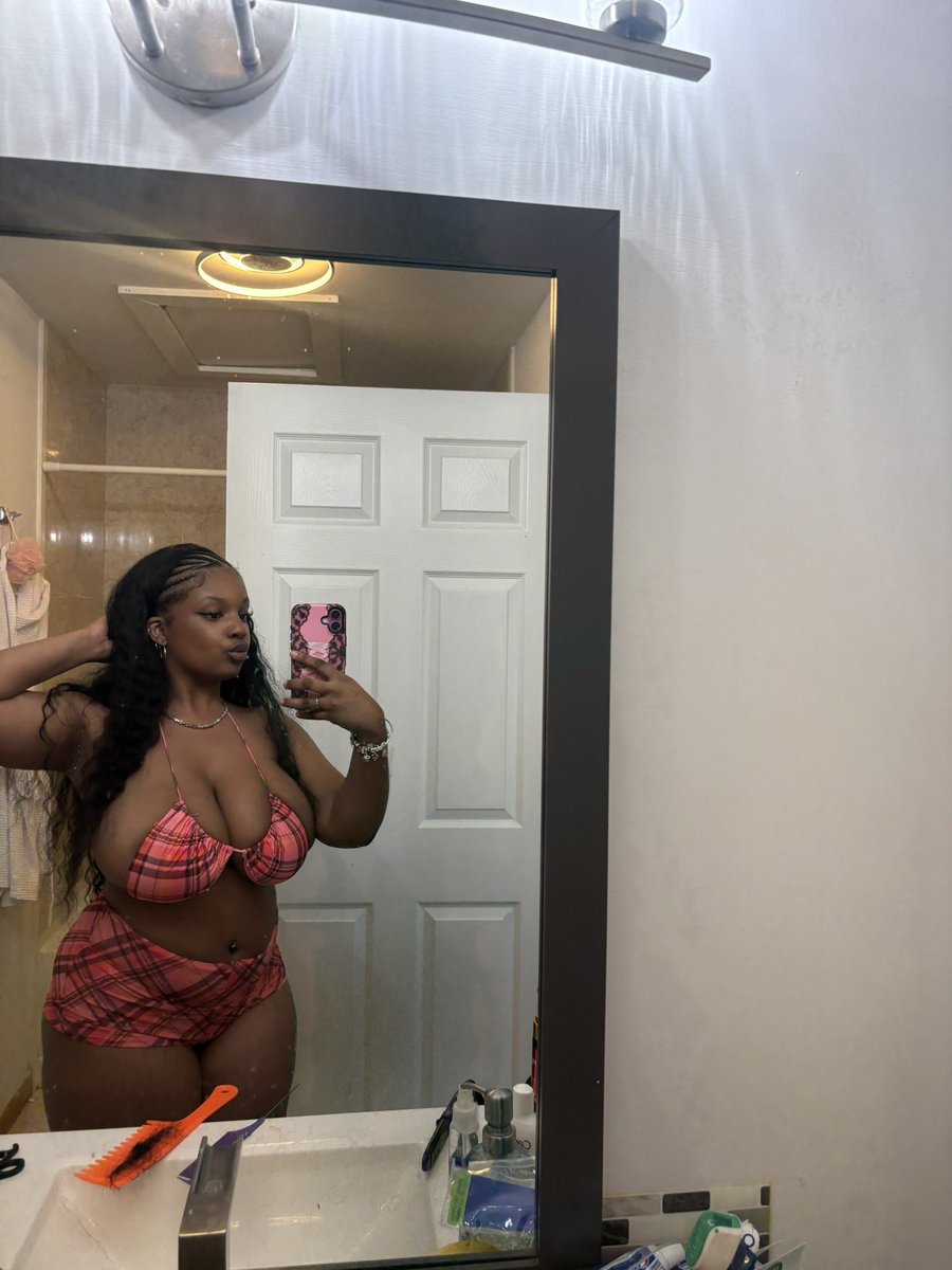 ꪑꪗꪖ ౨ৎ tweet media