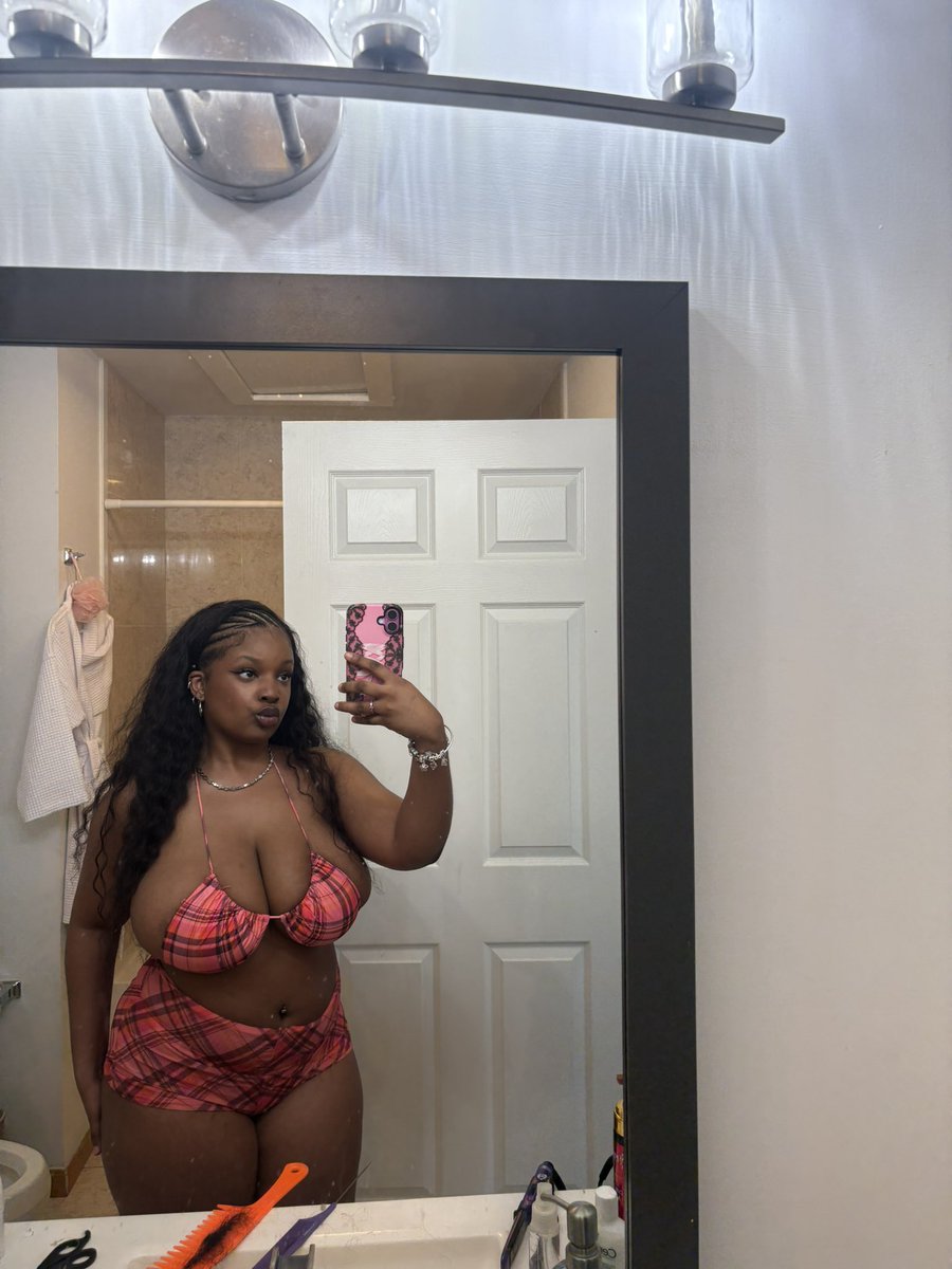 ꪑꪗꪖ ౨ৎ tweet media