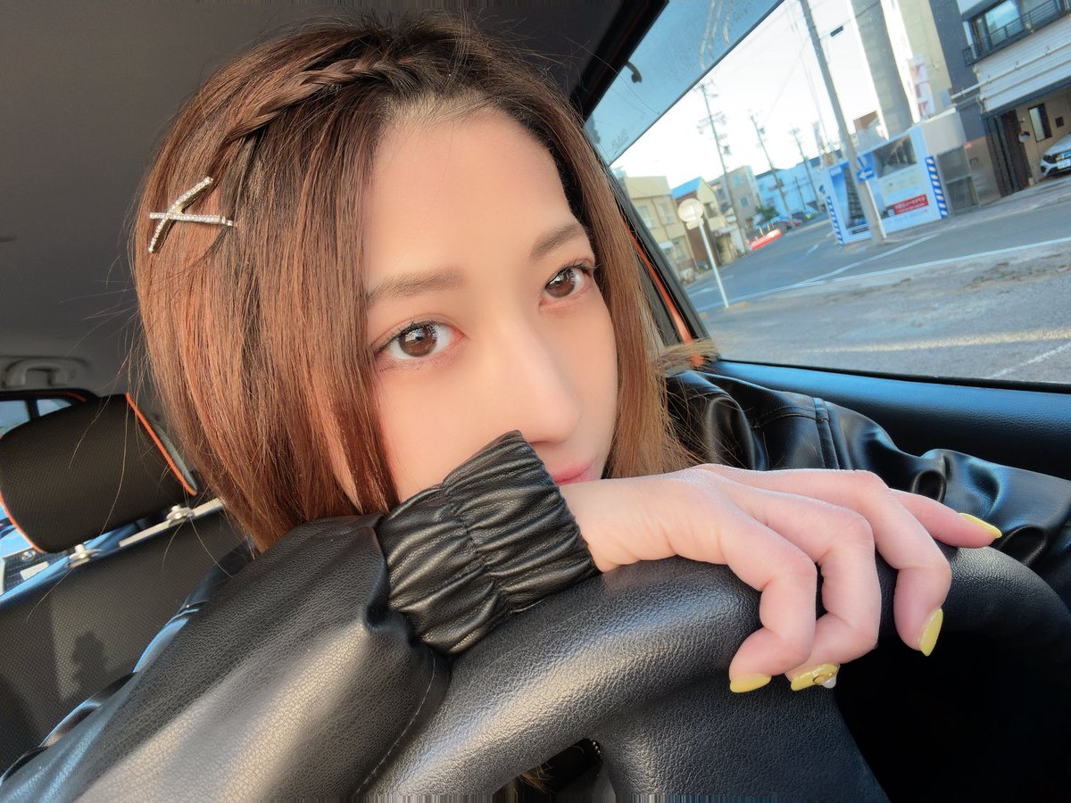 ひまわりの裏側🌻 tweet media