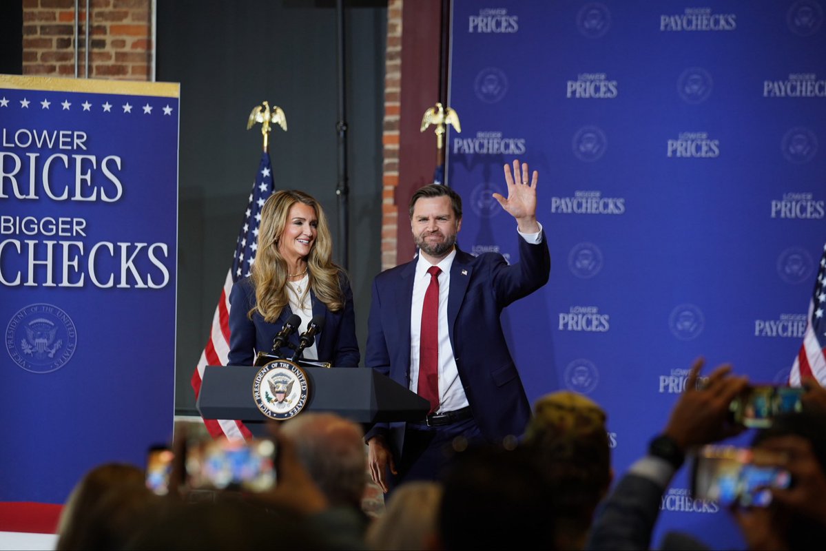 Kelly Loeffler tweet media