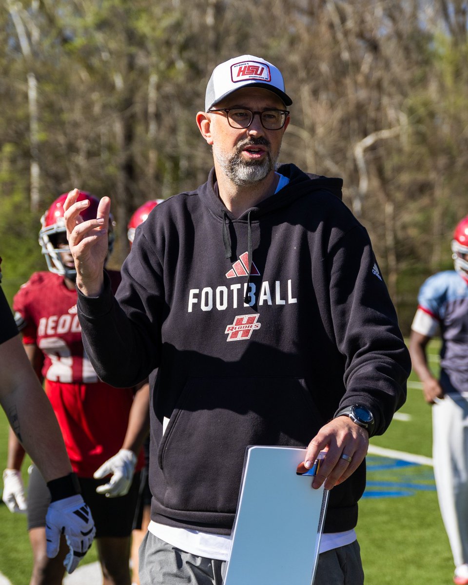 Henderson State Football tweet media