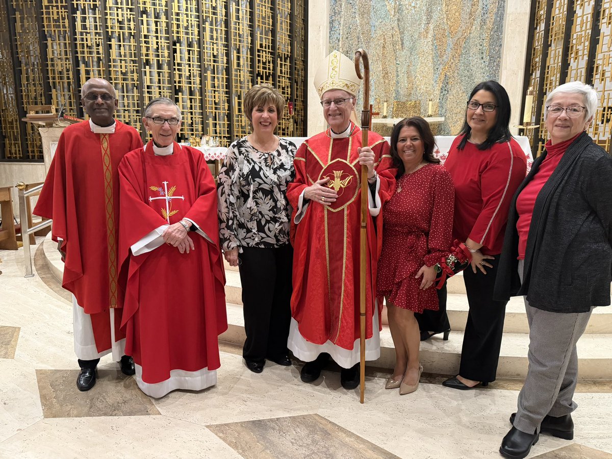 St.Theresa School tweet media