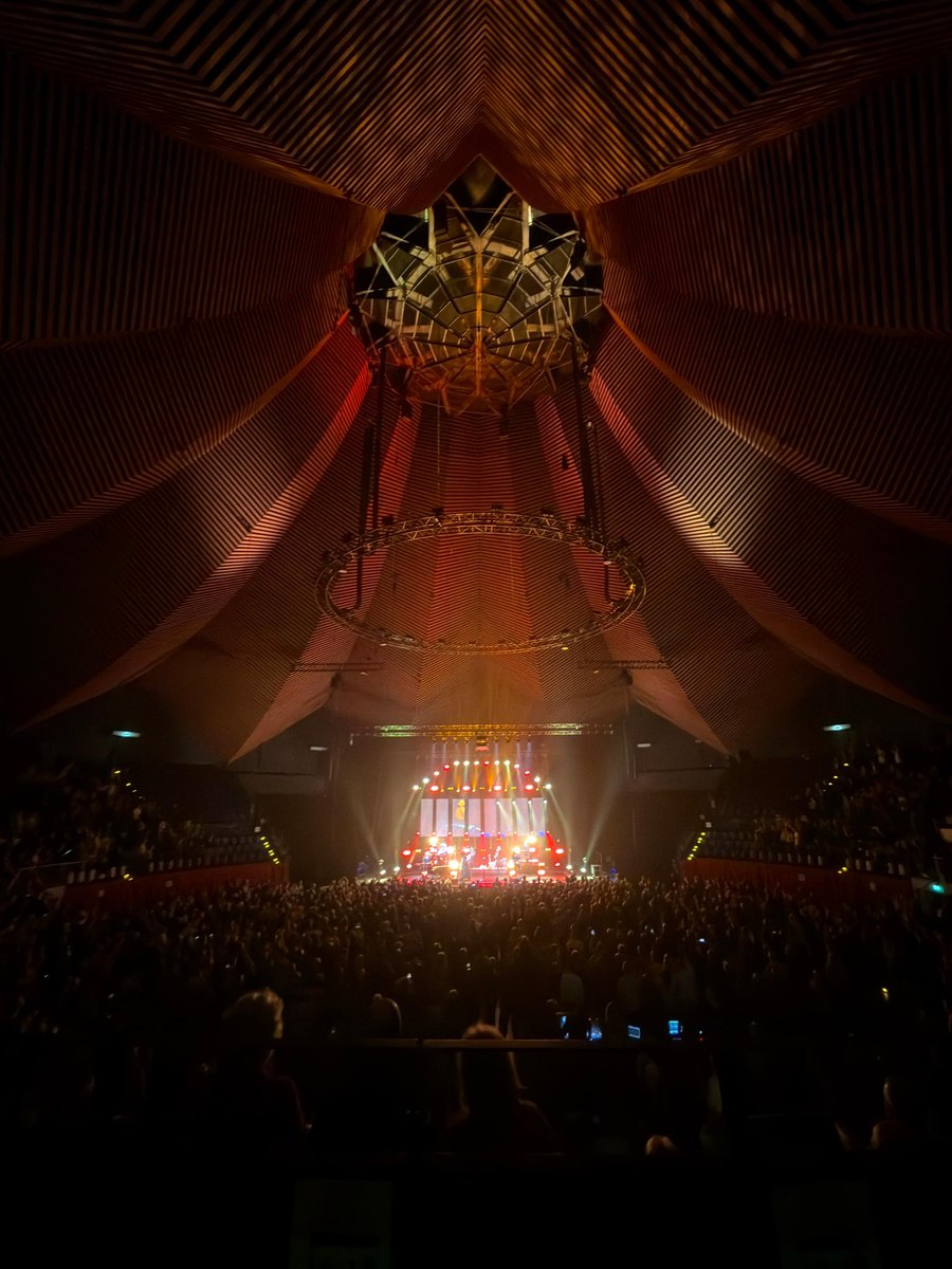 Rumours Of Fleetwood Mac tweet media