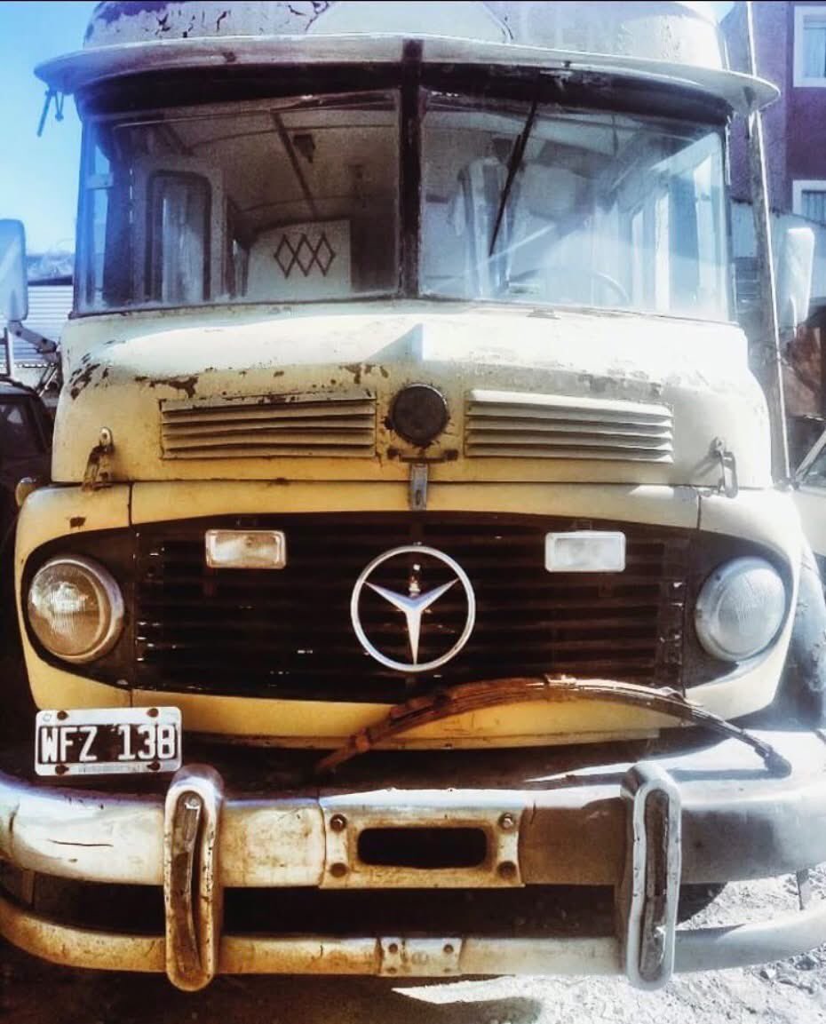 T H E 🚌 T R U C K E R tweet media