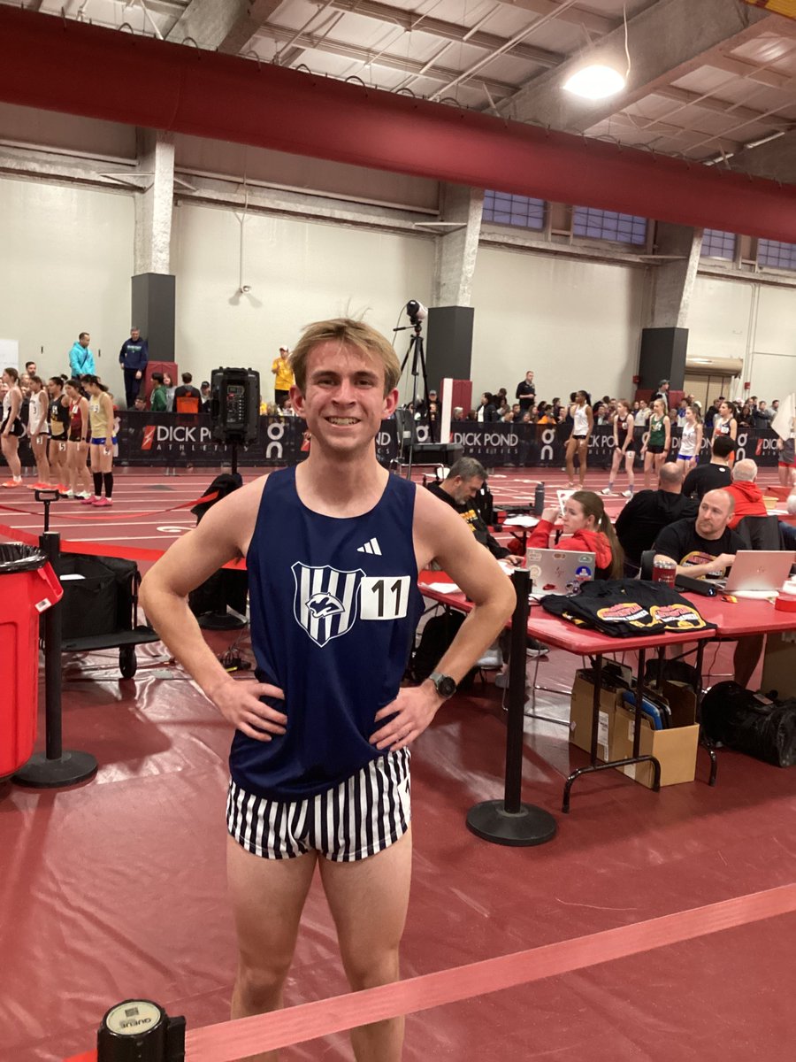 PSHSCougarsXCTF's tweet photo. Tyler Miller finishes up the 800 Meter Run at the Batavia Distance Madness!

2:07.19!

#TheCRC https://t.co/okNk6caI8B