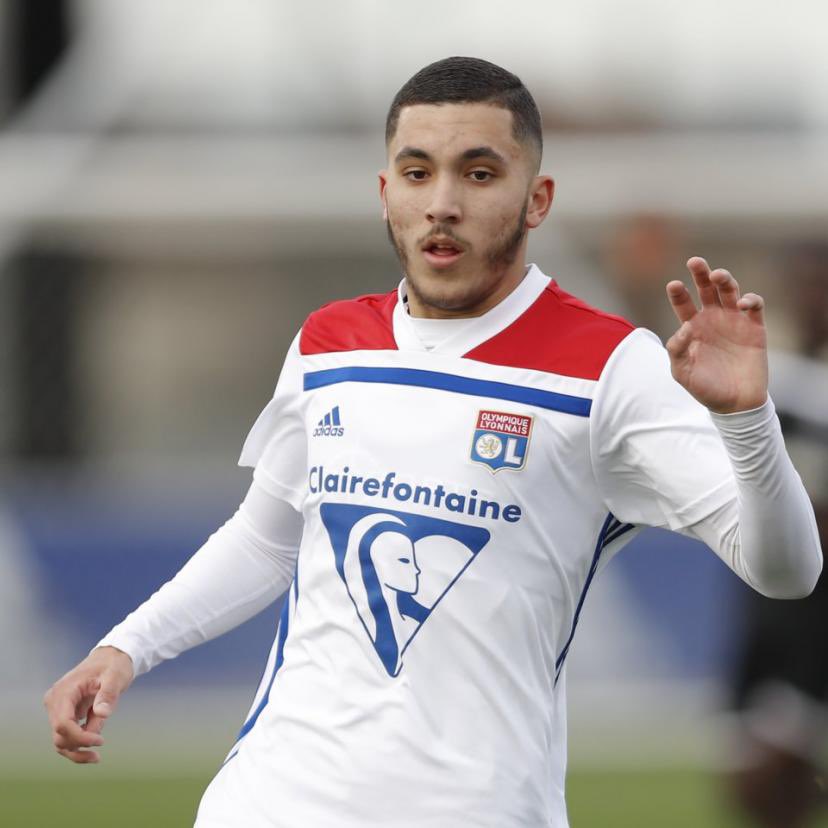 🚨 Rayan Cherki 🇫🇷 : « 𝗢𝗡 𝗠’𝗔 𝗖𝗢𝗟𝗟𝗘́ 𝗗𝗘𝗦 𝗘́𝗧𝗜𝗤𝗨𝗘𝗧𝗧𝗘𝗦, 𝗦𝗨𝗥𝗧𝗢𝗨𝗧 𝗗𝗘𝗦 𝗜𝗡𝗦𝗨𝗟𝗧𝗘𝗦. 😶

On n'a pas fait dans la demi-mesure avec moi. Mais je suis content, j'aime cette phase-la de l'être humain. 

𝗜𝗹 𝘁𝗲 𝗱𝗲𝘀𝗰𝗲𝗻𝗱 𝗲𝘁, 𝗾𝘂𝗮𝗻𝗱 𝘁𝘂