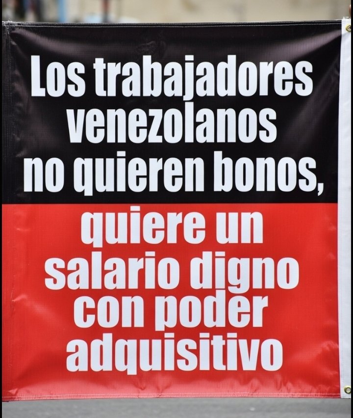 Los trabajadores venezolano dejaron claro ayer que no quiere bonos quieren un salario que les permita vivir con dignidad.#EstamosEnPiedeDeLucha