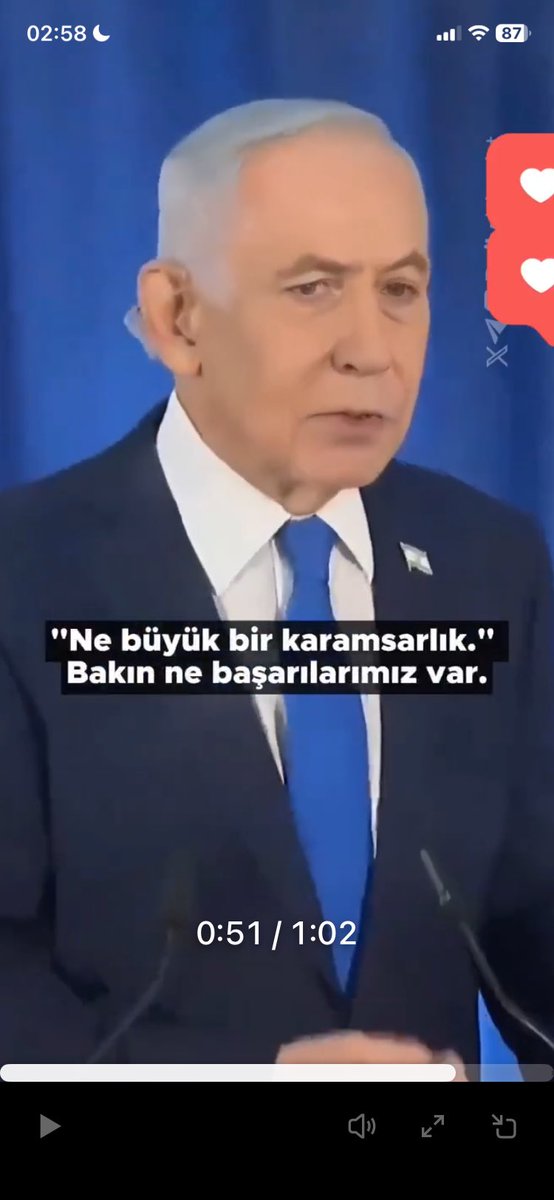 egokhandas's tweet photo. @Zumrut_Sultan_ Sağ kulağının arkasına bakın yapay zeka görüntüyü tam aktaramamış. Şu beyazlık bir görünüyor bir siliniyor. https://t.co/f2tBLnK7vr