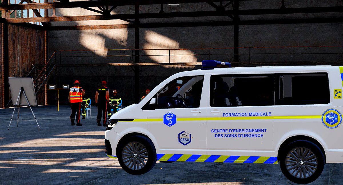 SAMU_A4L's tweet photo. Le CESU du SAMU de VICE-CITY a réalisé un détachement au profit de la Formation Secours-Routiers du @sdis_a4l dans le but de sensibiliser les nouveaux sapeurs-pompiers aux risques psychologiques et traumatiques d'un accident de la route. https://t.co/dmeAgBsapB