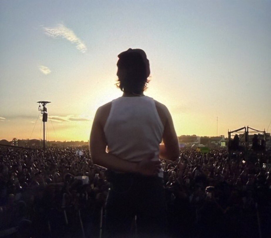 madi ✨ tweet media