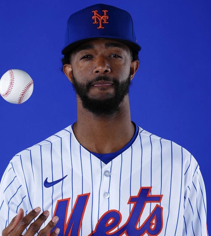 Mets Batflip tweet media