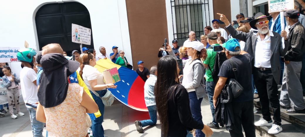 AsambleaCNCTL's tweet image. #12Marzo 
#Miranda #LosTeques
La clase trabajadora habló en la calle. #PliegoExigenciasTrabajadores #AumentoSalarialYPensionesYa
⬇️