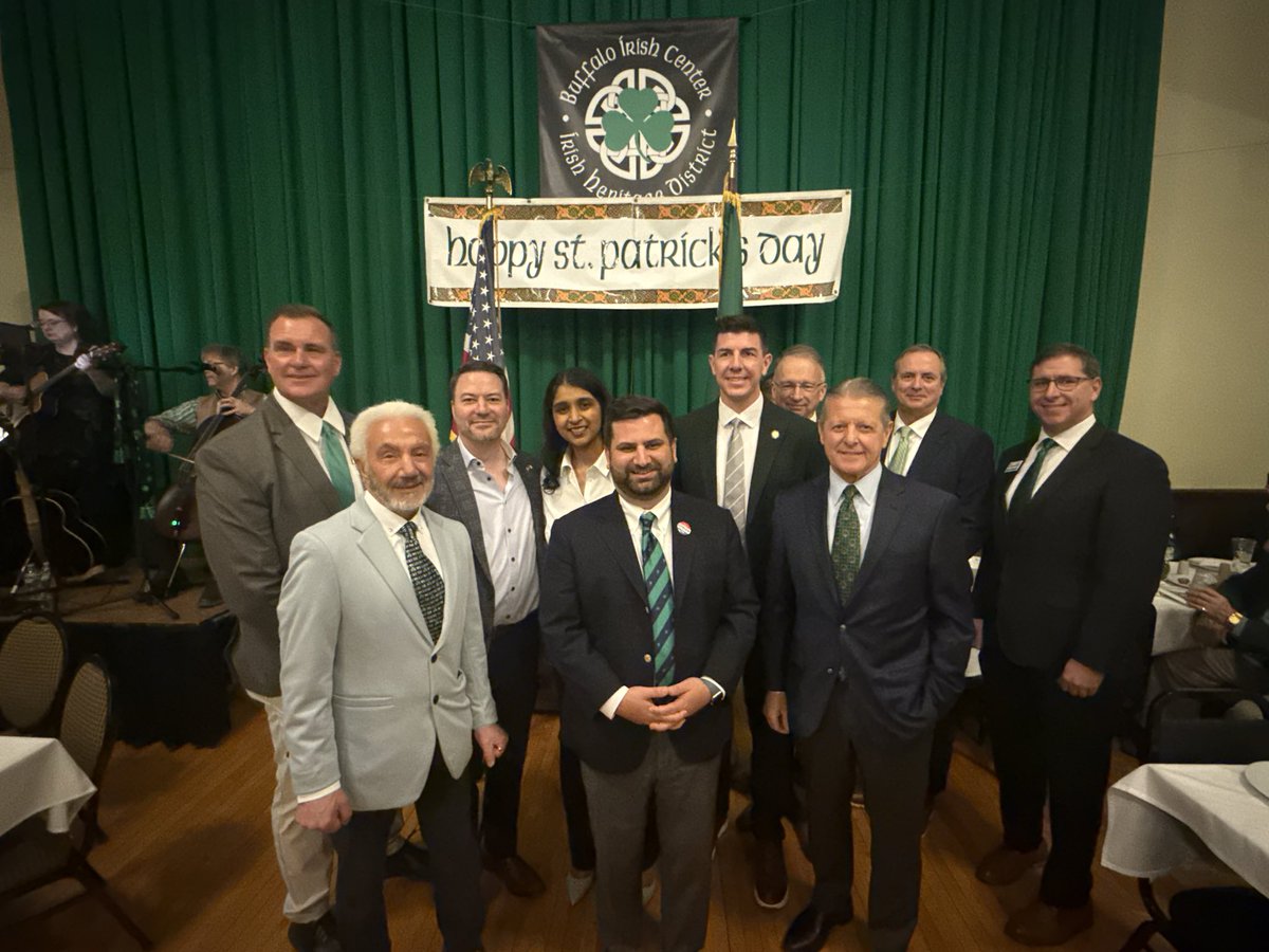 Joe Burns tweet media