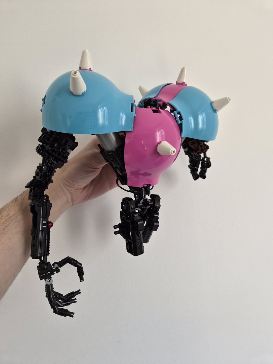 Bruh_i0nicles tweet media