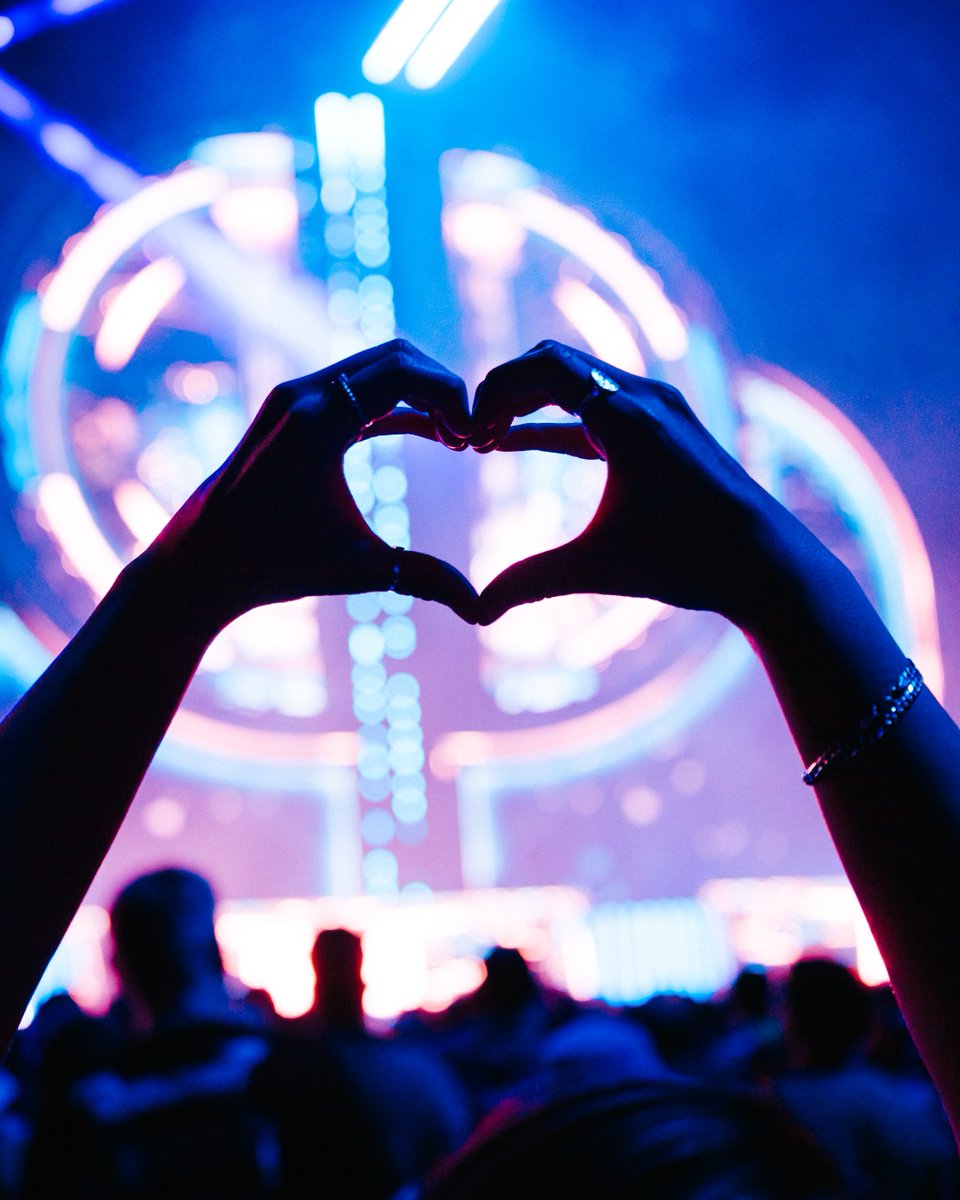 DreamstateUSA's tweet photo. Today, we enter yet another dream at Dreamstate Vancouver!✨ Remember to let the music carry you, but most importantly, love those around you.🫶 See you soon, Dreamers.💙 https://t.co/Cck9a1Sgjp