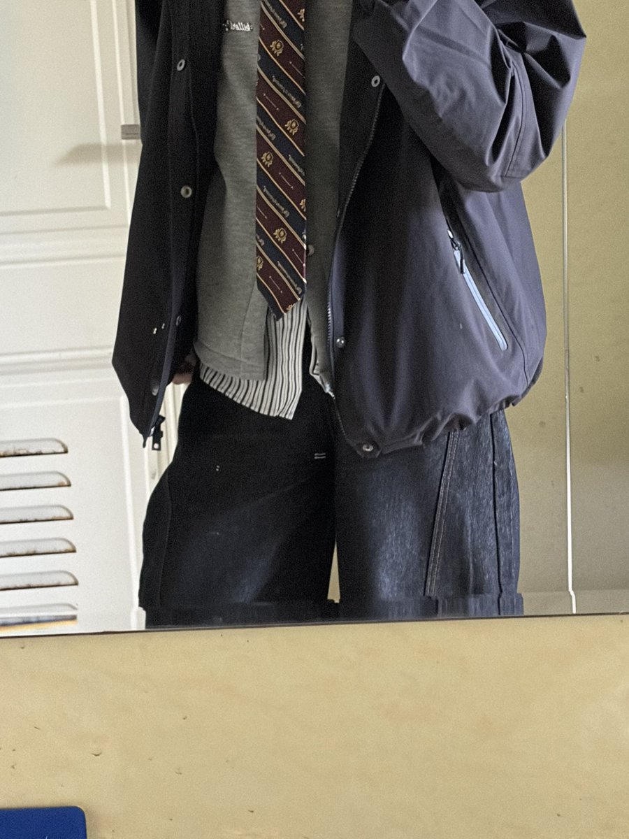 zichen12138's tweet photo. ootd https://t.co/S8duXBDRYs