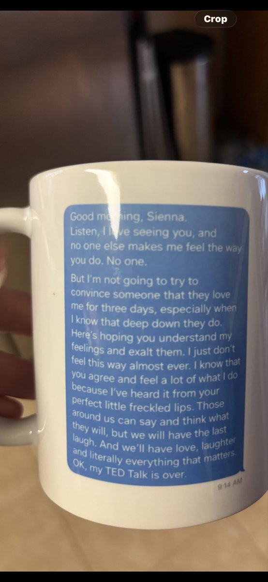 The DisCountess tweet media