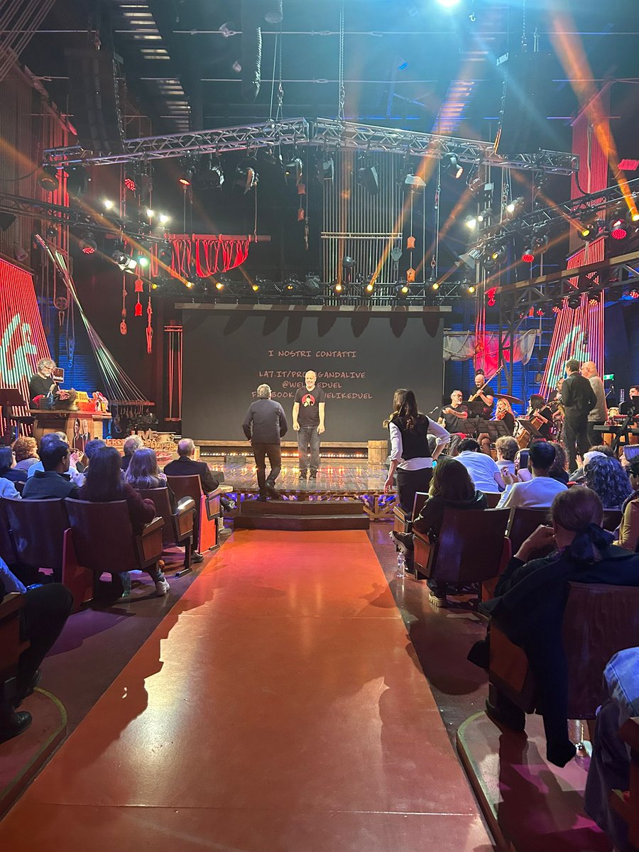 welikeduel's tweet photo. Ci vediamo lunedì 23 marzo per una puntata speciale di #propagandalive sul #referendum. 

Grazie grazie grazie e buon voto! https://t.co/fr17V7XWpz