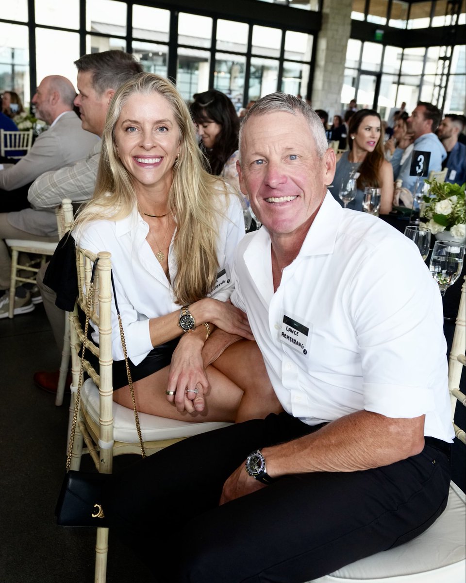 Lance Armstrong tweet media