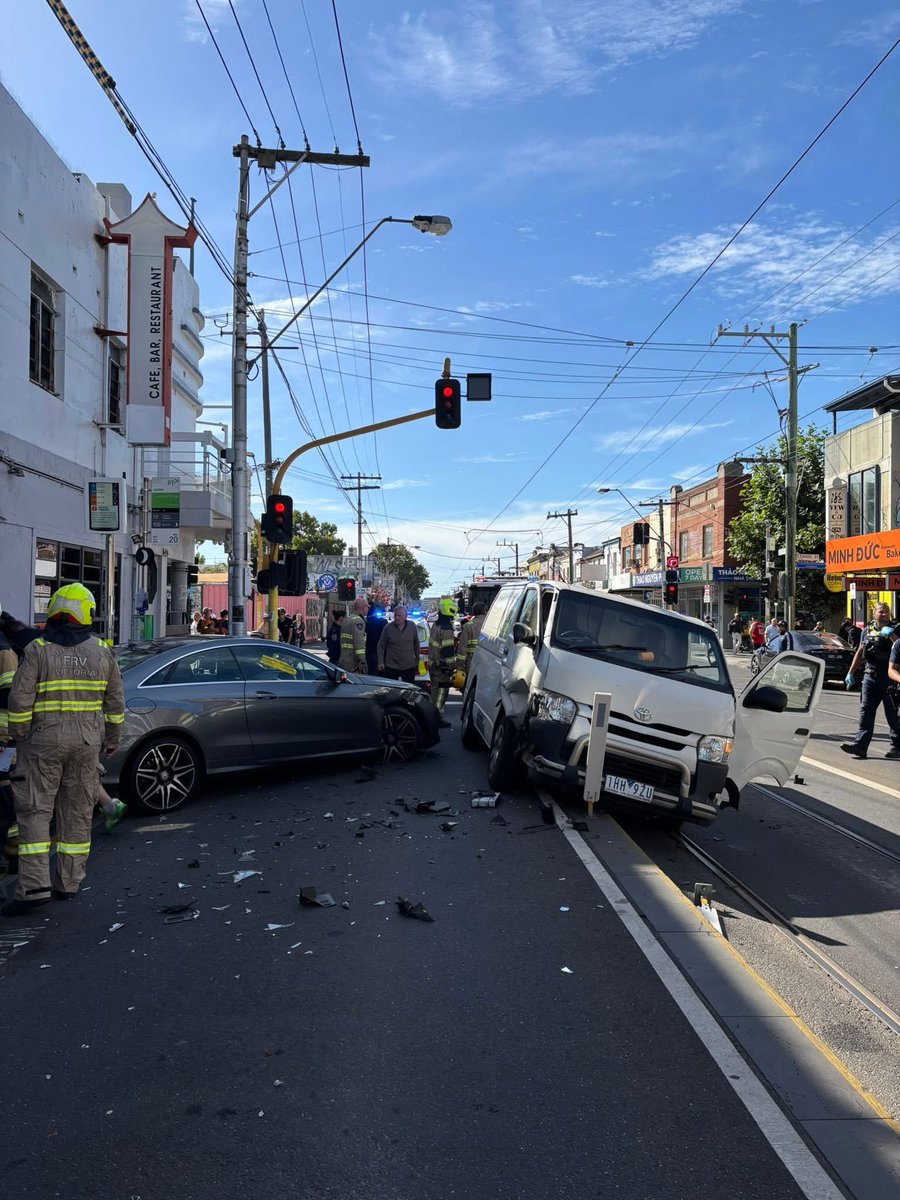 Hipstergeddon tweet media