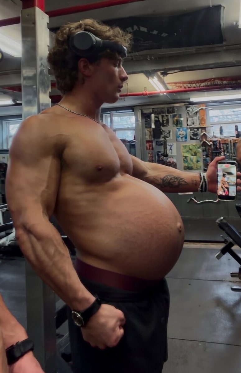 mpreg bro tweet media