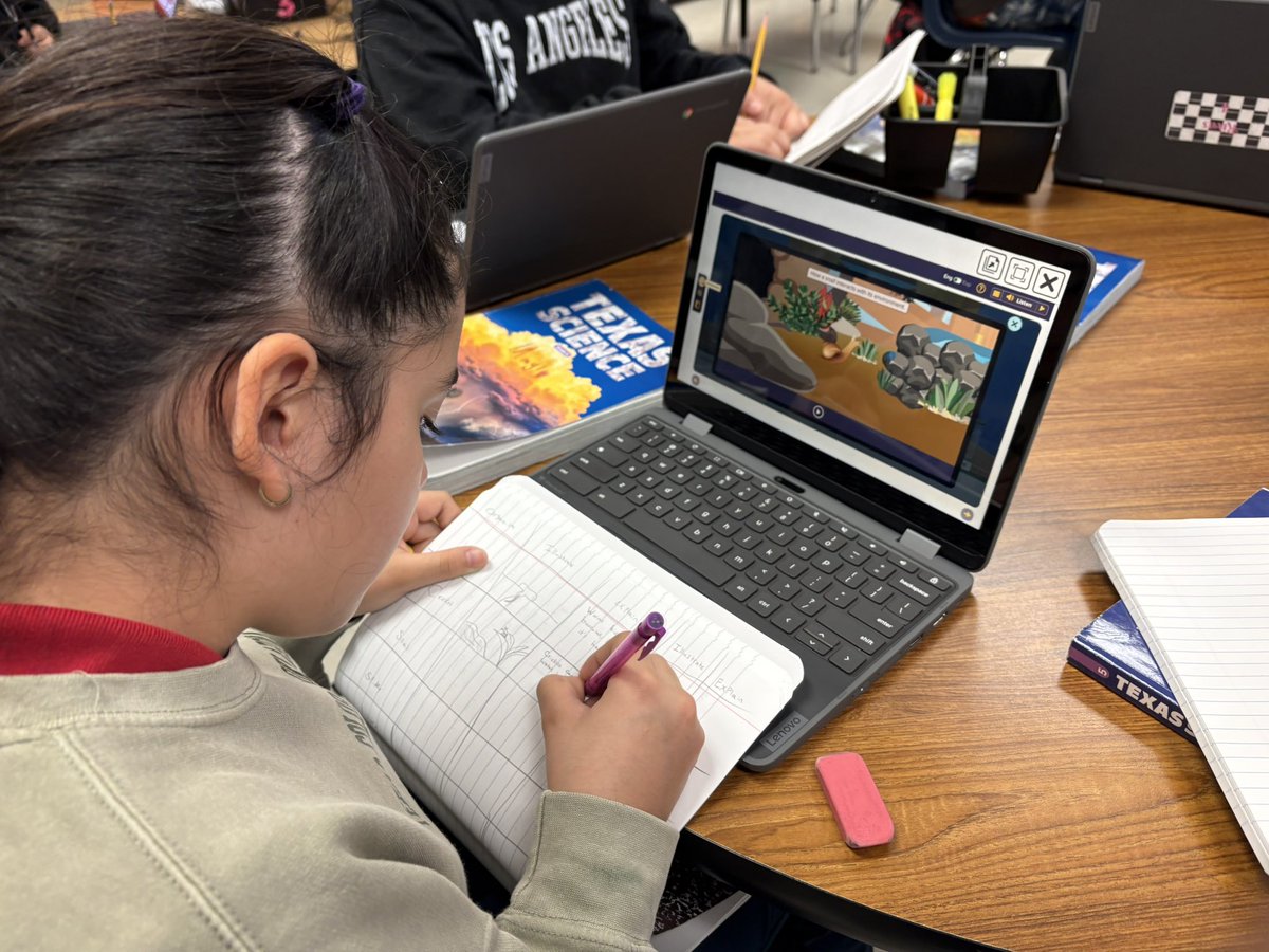 🐼  🎀  𝒯𝓇𝒶𝐿𝒾𝓈𝒽𝒶  🎀  🐼 tweet media