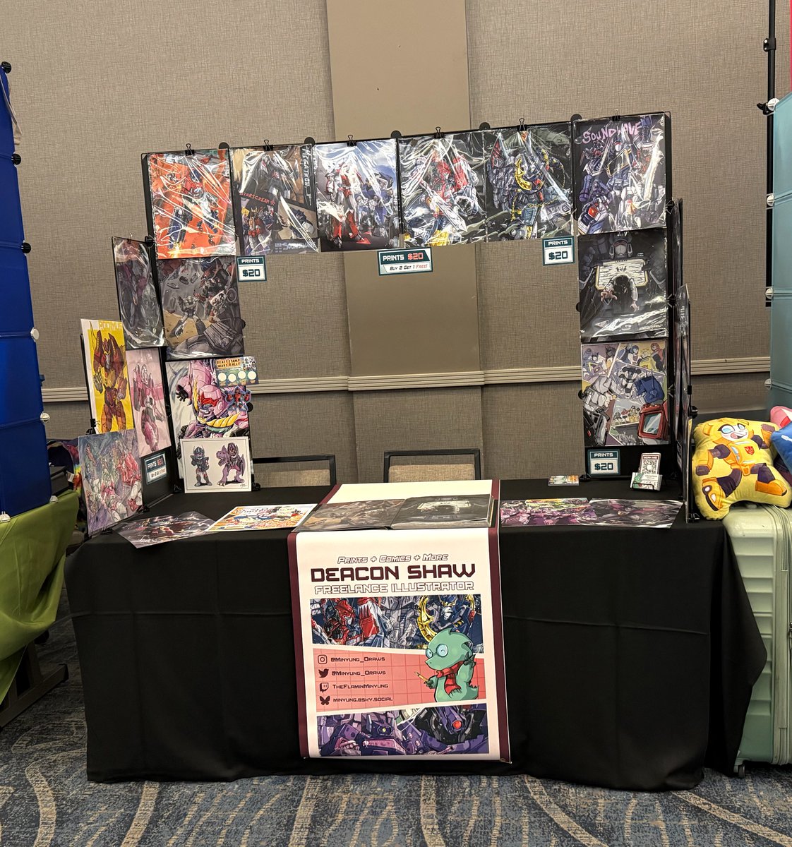 Minyung_Draws's tweet image. All set up for TFcon LA!! :D #TFcon