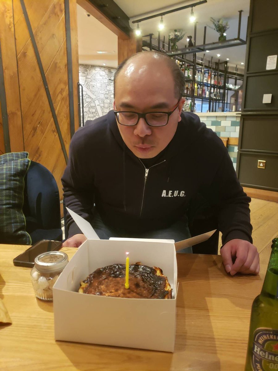 Thanks <a href="/nicholas_yhchan/">Nicholas Chan</a> and <a href="/ArthurWu2021/">Arthur Wu 🔸</a> for a big birthday surprise! It will be a very eventful year. #ldconf