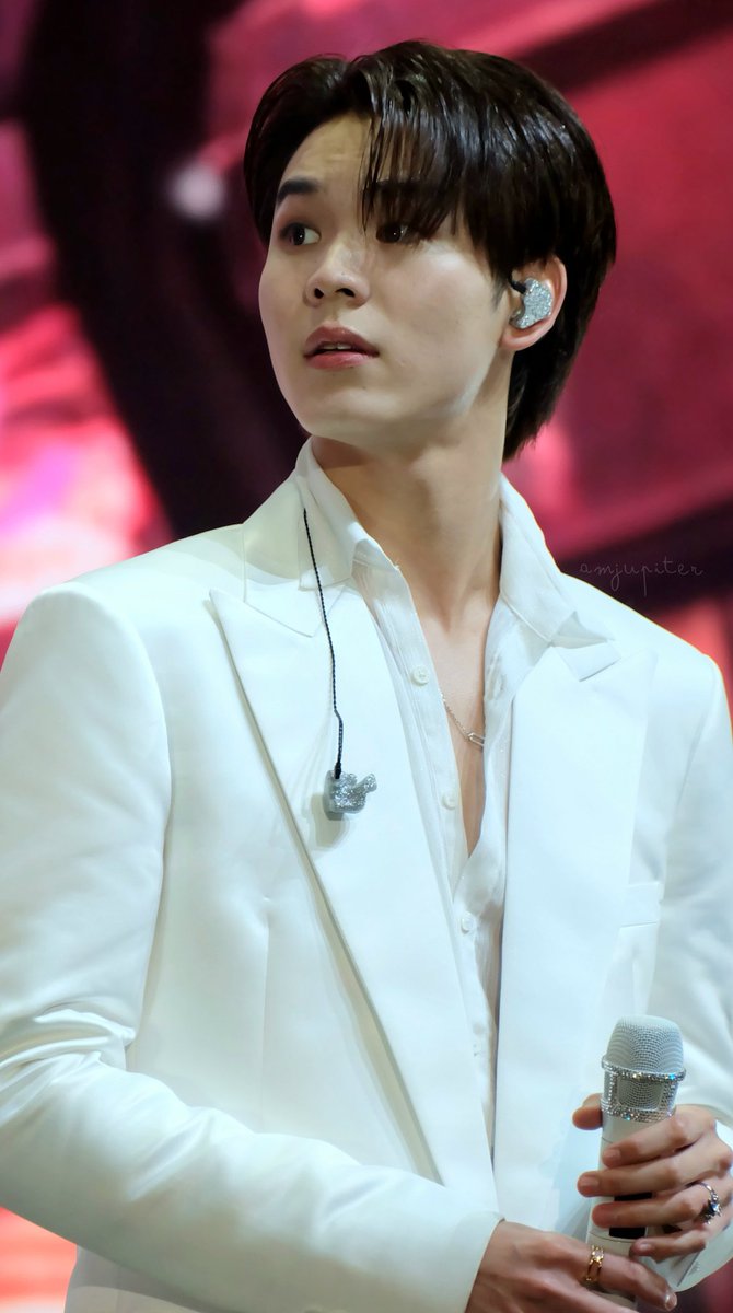 너무 보고싶어 [9 10 5]

#PingKrittanun