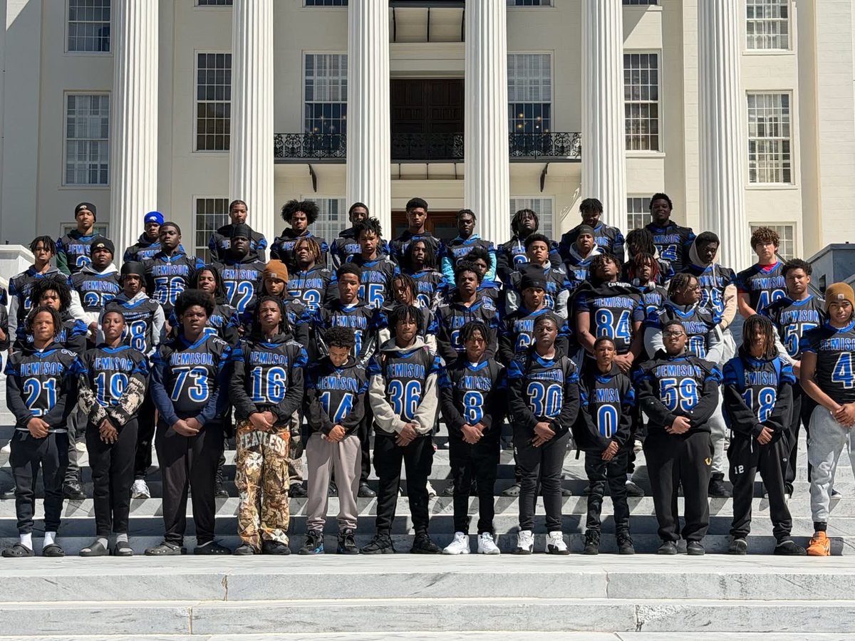 🏈🐆 Jemison Jaguars Building Brotherhood, Knowledge, and Character 🐆🏈 The Mae C. Jemison Jaguars recently took a trip to explore history and leadership, visiting Alabama State University, the State Capitol, the Civil Rights Memorial Center, and the Legacy Museum.
Joshua 1:9