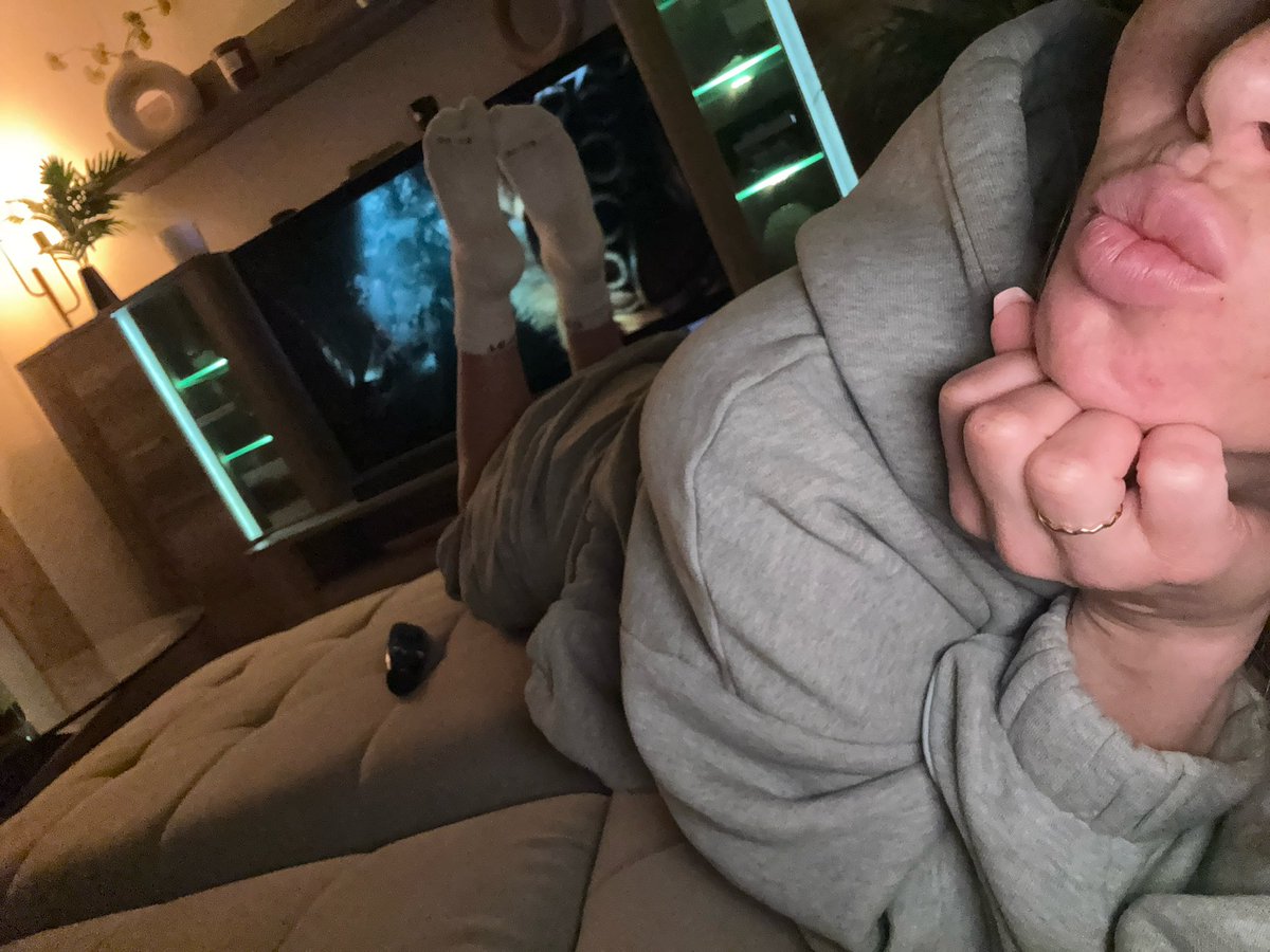 👑 Queen Lana von Win_ter 👑 tweet media