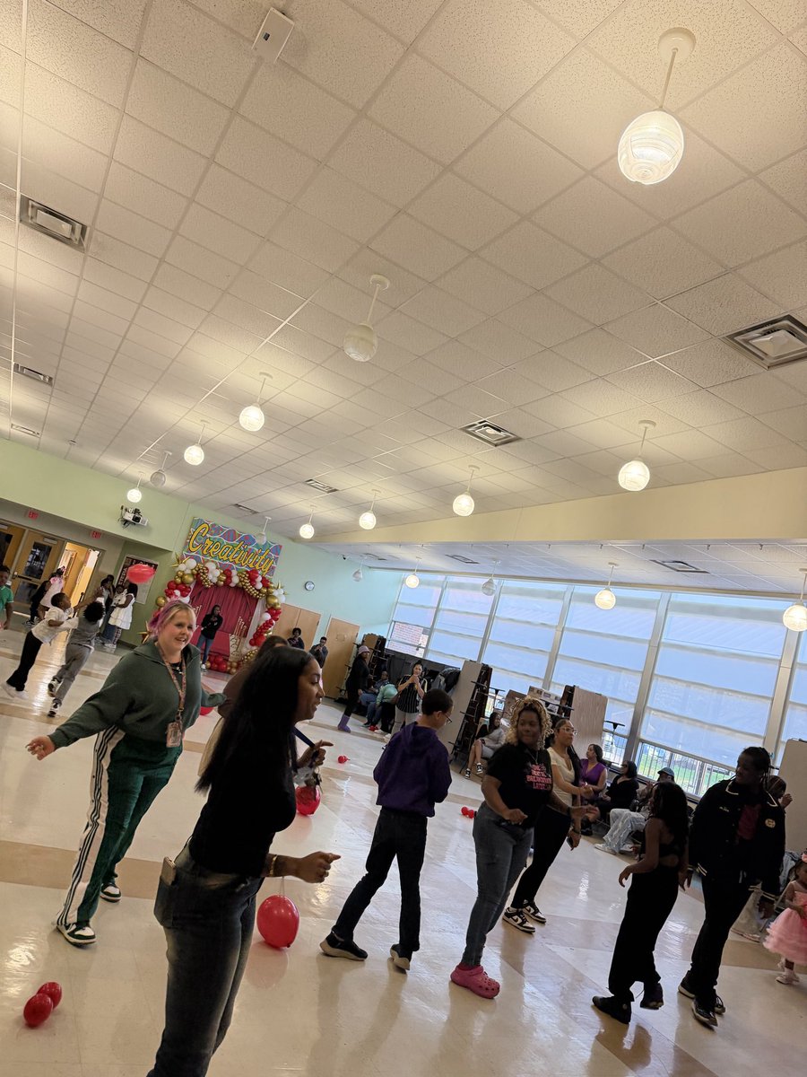 LaburnumES tweet media