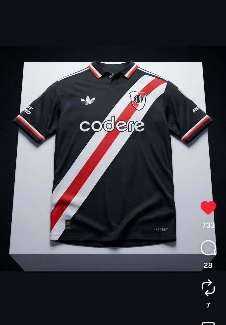 River debe volver a hacer una camiseta así, como fue la del 2016.