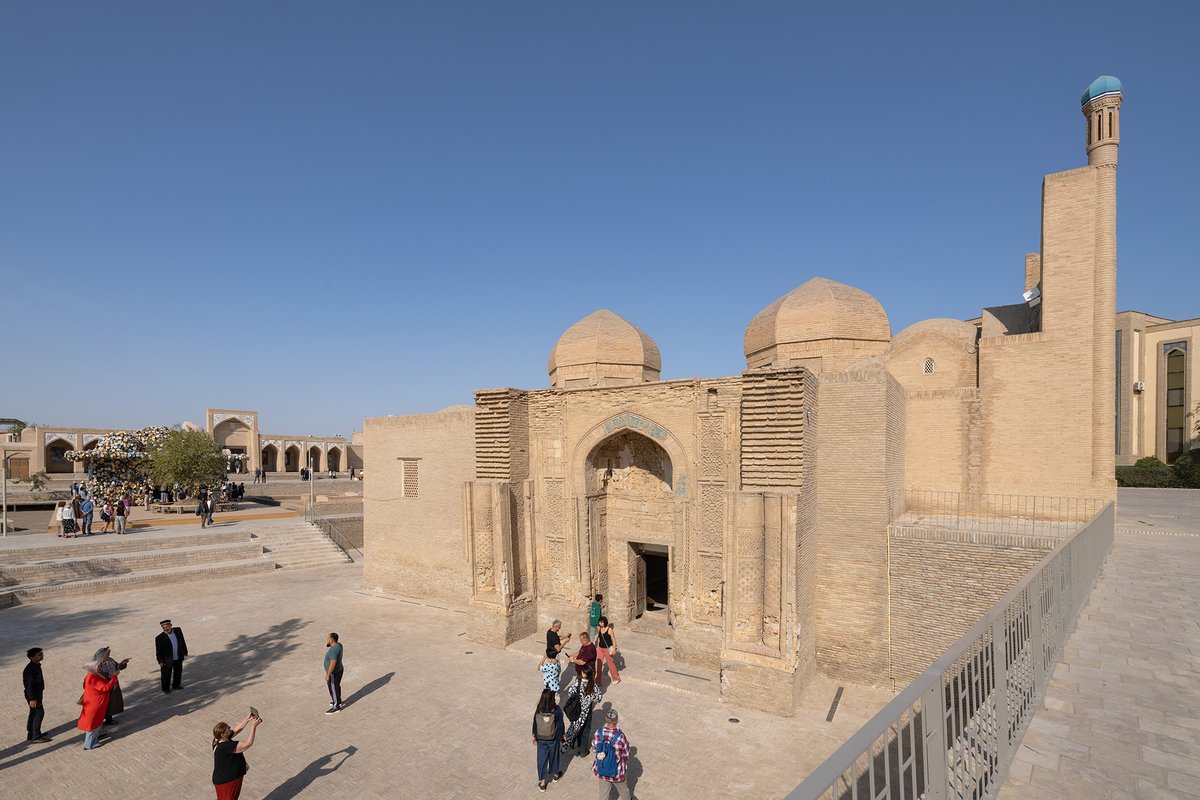 Bukhara 歴史地区再生マスタープラン

ブハラ歴史地区再生計画は、ユネスコ世界遺産に指定された地域の中に現代的な都市空間を埋め込む、重層的なプロジェクトである。

Photo by  Deed Studio