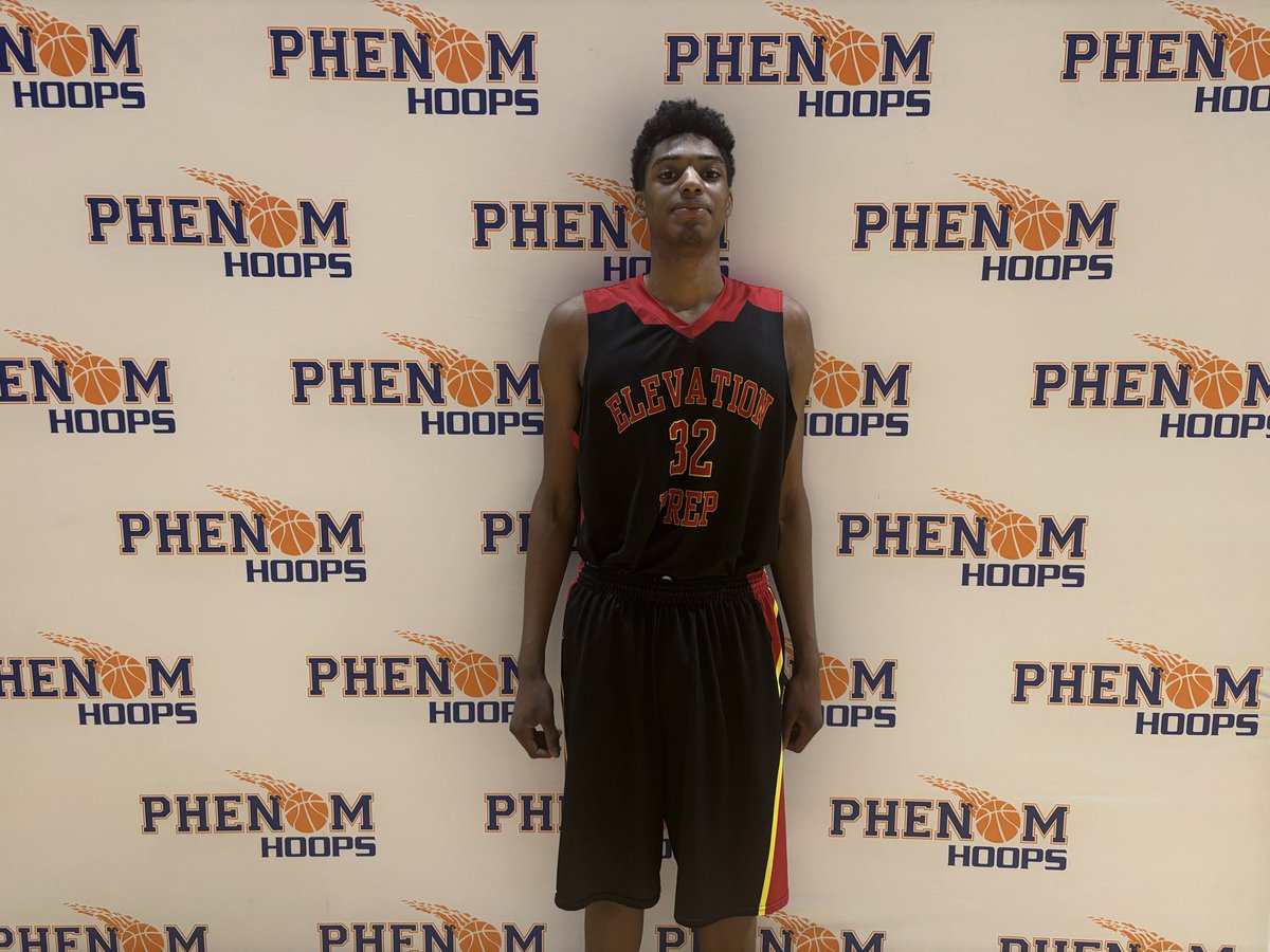 PhenomExposure's tweet photo. MVP- 2027 Daejohn Smith (Believe Prep)
Solid showing from the 6’9 big man with 18 points. Great presence and inside showed his touch around the rim. #PhenomPGNationals https://t.co/LBv2wgQWVs
