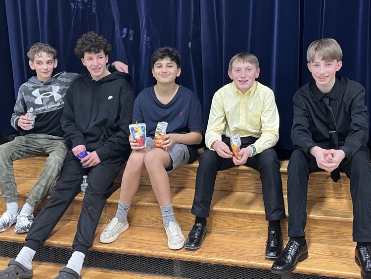 DLBeckwithMS's tweet photo. The Pot of Gold Dance was awesome! Students enjoyed a night full of dancing and great times with friends. A special thank you to the PTSA for making this event possible! Everyone had a blast! https://t.co/1TfjnE4Thz