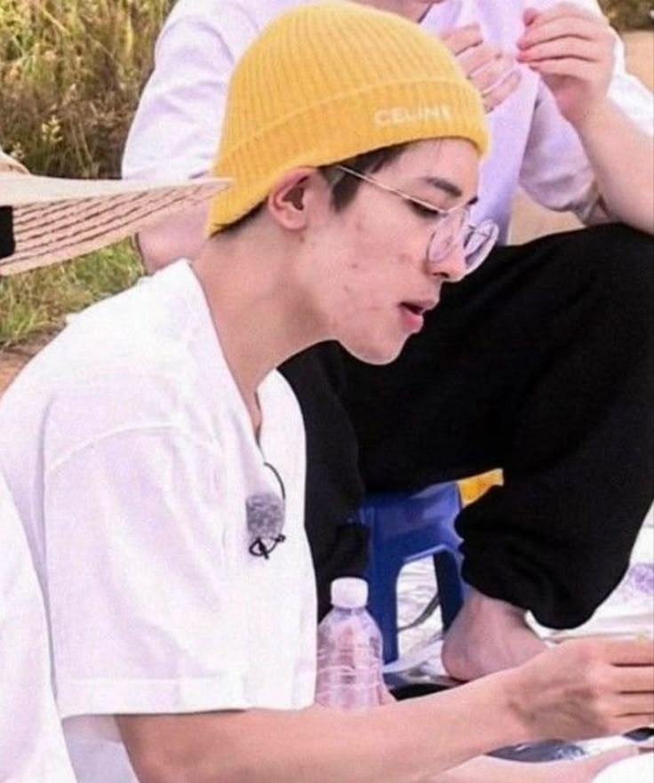 afu. (mw & jd) tweet media