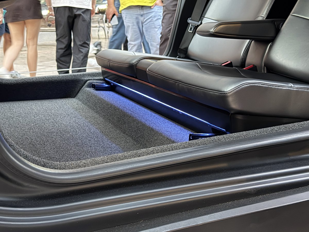 David Moss tweet media