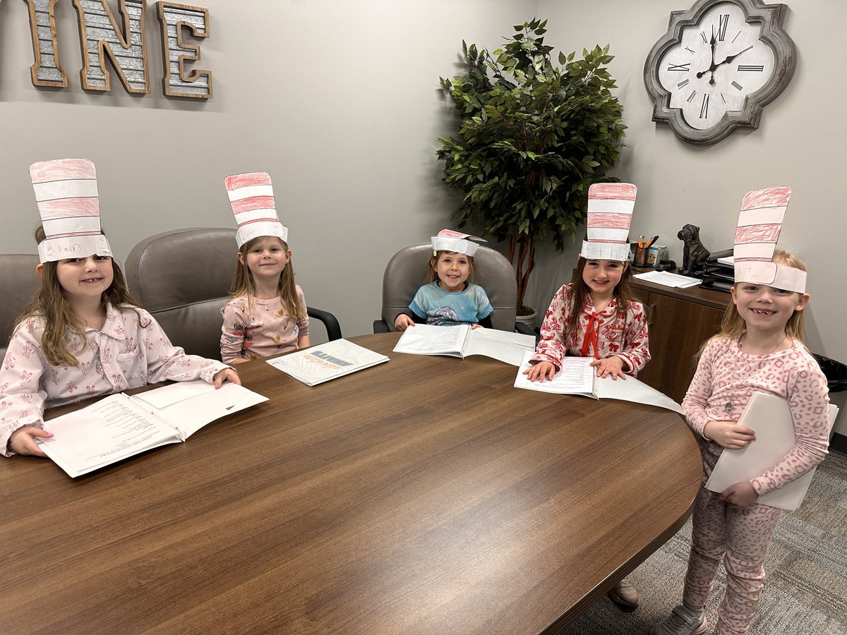 BWEbulldogs's tweet image. Readers Theater + Kindergarten = Pure Joy! 📚🎭 Our youngest Bulldogs performed their parts today during #ReadAcrossAmericaWeek, bringing stories to life with confidence and excitement. Future actors and amazing readers in the making! 🐾