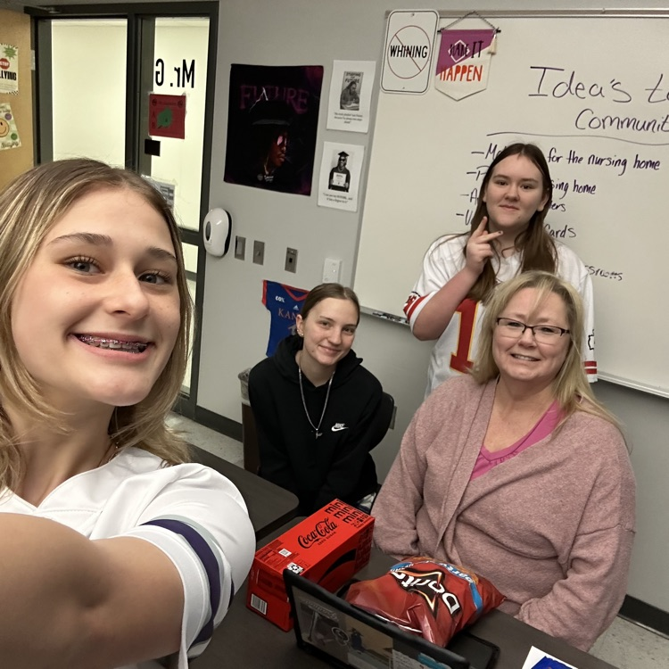 OHSActivities's tweet image. Congratulations to Mrs. Rodger better known as Ms. Mary, OHS Paraeducator, as she is the Renaissance Staffulty of the Week!!! #CyclonePride #TeachersMatter