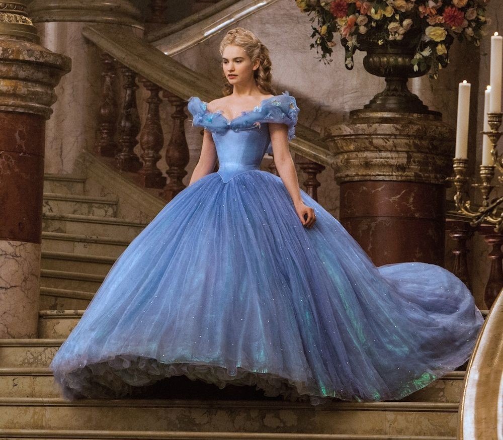 O vestido da cinderela segue sendo um dos mais IMPECÁVEIS que a Disney já fez