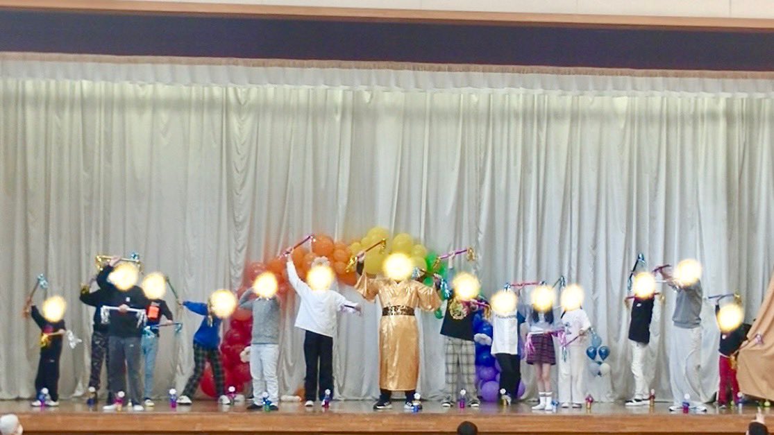 pcaidac_k's tweet photo. 『あいだっくフェスタ川崎2026』
川崎朝鮮初級学校で開催！
縁日・レク大会・卒業式等のプログラムのほか、スタジオ児童のダンス披露やパソコン児童の作品展示を行い、成果発表の場にもなりました。

ご参加ありがとうございました🙂
#イベント #発表会 #展示 #絵画 #デジタルアート
#マツケンサンバ https://t.co/tOilarJyAW