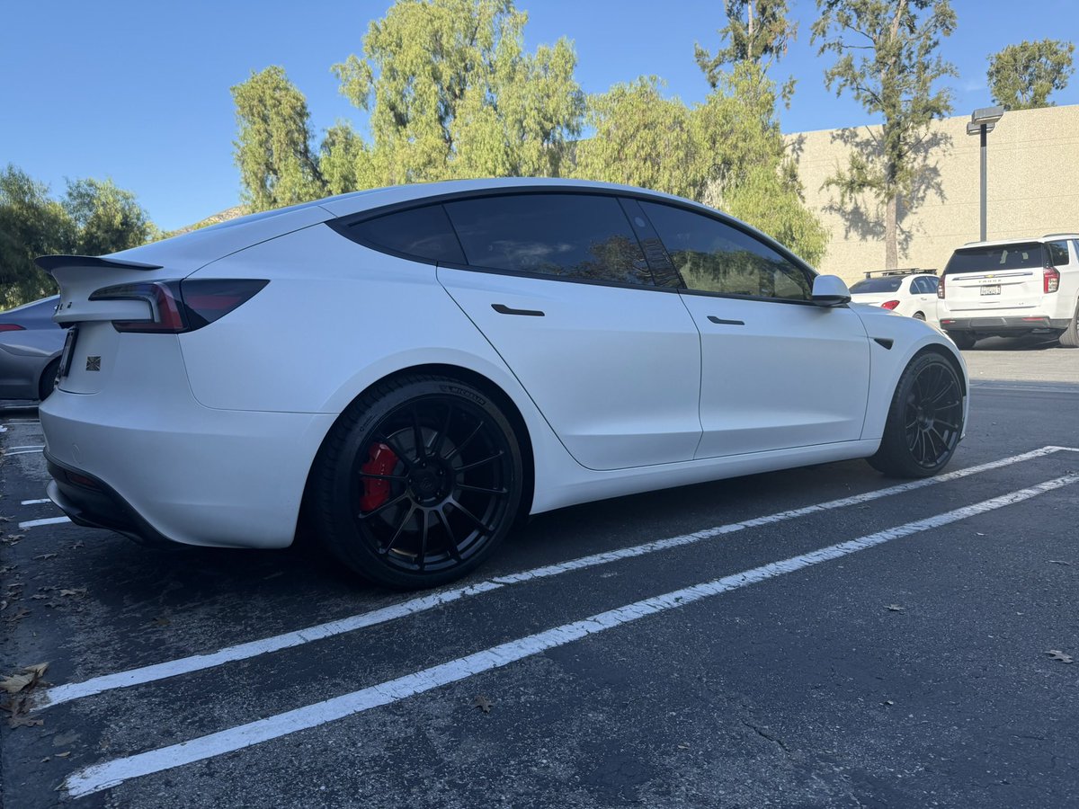 RyanLewis tweet media