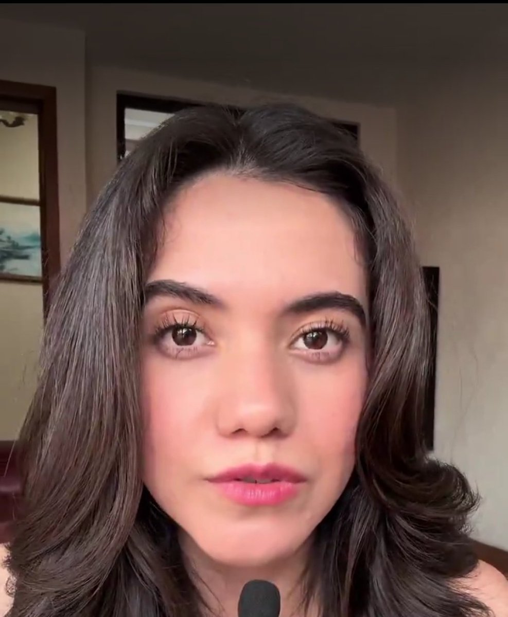 libertariachapi's tweet photo. Al hablar de "status quo guatemalteco", Marcela Blanco demuestra su alto nivel de manipulación discursiva.

Semilla no desafia ningún status: quiere imponer el suyo propio. Tal como Cuba y Nicaragua. No son "los buenos".

¿A quién cree que engaña esta niña frívola?

🤡🤡🤡 https://t.co/5ON4y1X5xp