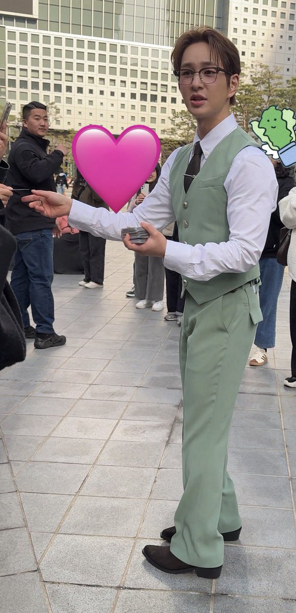 𝖽𝖾𝗌𝗁𝖺𝗅𝖻🐰 『TOUGH LOVE』 🩷💚 tweet media