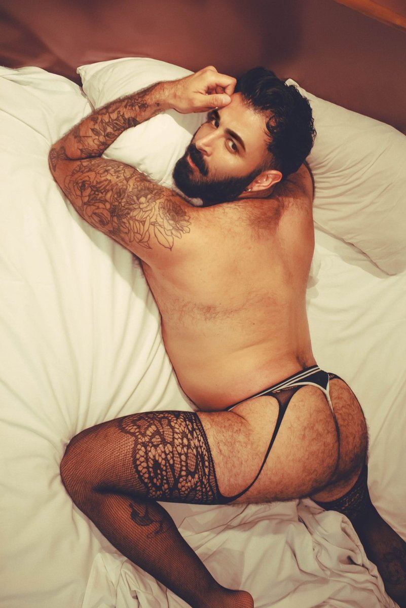 sexy bros tweet media