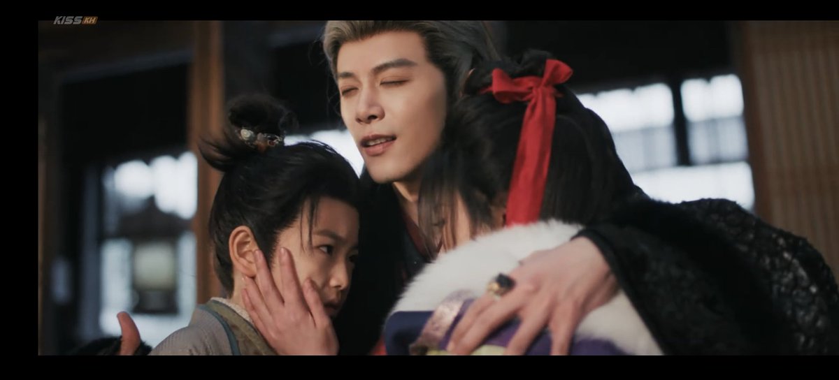 ElenahJu's tweet photo. STOP GIVING #DengKai THESE ROLES 😭 He's eating this up but WE CANNOT STAN 😭

#ChasingJade #PursuitOfJade https://t.co/jwBg43Twr9