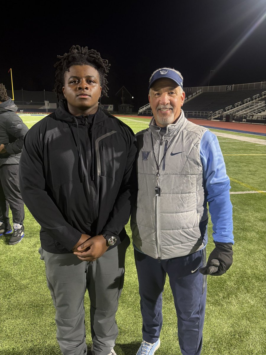 Arinze Odunukwe 6’2.5” 280 2027 DL/OL/PK tweet media